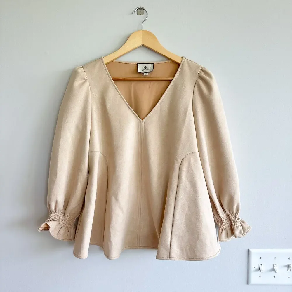 Tuckernuck Bone Suede Easton V-Neck Ruffles 3/4 Sleeve Blouse Cream S - Picture 3 of 10